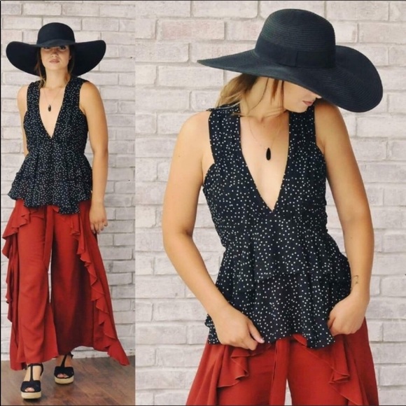 Black With White Polka Dots Sleeveless Blouse - Picture 3 of 8